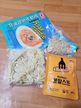[푸딩팩토리] 로제누들떡볶이 500g / 까르보나라크림누들떡볶이 500g — 4점을 준 리뷰어가 2022년 8월 올린 사용 사진