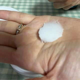 듀오코리아 [듀오] 피부맞춤형 저자극 클렌징밤 1종 랜덤발송 (모공케어,안색개선,안티에이징,블랙헤드) — 5점을 준 리뷰어가 2022년 8월 올린 사용 사진