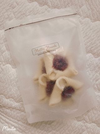서브큐 메테뭉크 블루베리 크라운 냉동생지 (소포장) — 4.5점을 준 리뷰어가 2022년 6월 올린 사용 사진