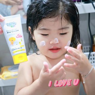 포멀비 키즈 더마베리어 아토 세트(크림 120ml+워시 300ml+스틱밤 18g) — 5점을 준 리뷰어가 2023년 11월 올린 사용 사진