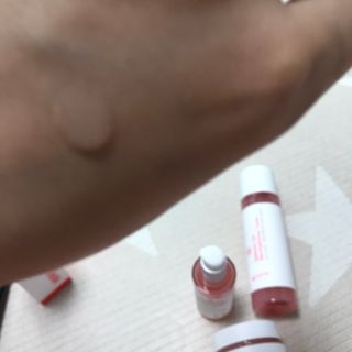 아이앤립 / EYENLIP 아이앤립 연어오일 리바이탈라이징 토너+앰플+크림 3종 세트 — 5점을 준 리뷰어가 2021년 6월 올린 사용 사진
