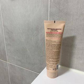 썸헤어 / SUMHAIR 썸헤어 프로틴 리치 머랭 트리트먼트 극손상모 전용 케어 — 3점을 준 리뷰어가 2021년 6월 올린 사용 사진