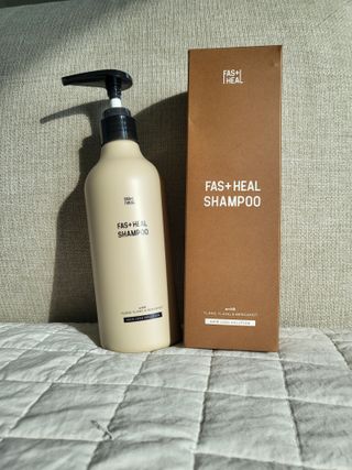 패스트힐(fast heal) 패스트힐 탈모증상완화샴푸 470ml — 5점을 준 리뷰어가 2023년 10월 올린 사용 사진