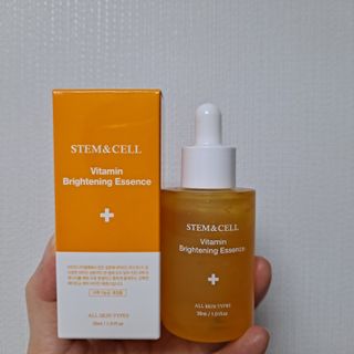 체르엠 스템앤셀 비타민 브라이트닝 에센스 30ml 1개 — 5점을 준 리뷰어가 2021년 9월 올린 사용 사진