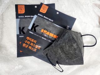 케이퓨리 귀편한 숨쉬기편한 새부리형 항균 구리마스크 대형 — 4점을 준 리뷰어가 2022년 11월 올린 사용 사진