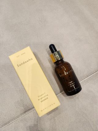 스킨큐어 산다화 비타민c 화이트닝 에센스 30ml — 5점을 준 리뷰어가 2023년 12월 올린 사용 사진