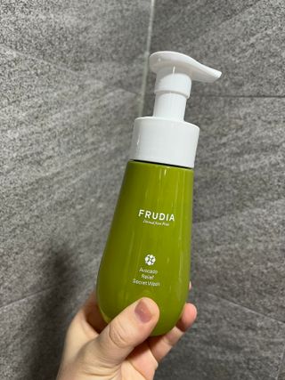 [후르디아] 아보카도 약산성 비건 여성 청결제 — 5점을 준 리뷰어가 2022년 4월 올린 사용 사진
