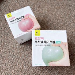 트라택 쿠셔닝 웨이트볼 0.5kg + 1kg SET — 5점을 준 리뷰어가 2022년 6월 올린 사용 사진