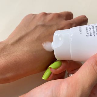 더마포레스트 모이스처라이징 아쿠아크림 / 수분크림 히알루론산 펩타이드 보습 미백 주름개선 — 5점을 준 리뷰어가 2021년 6월 올린 사용 사진