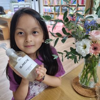 빅그린 니치 퍼퓸 바이옴바디워시 500ml(상탈, 블랙베리&베이, 블랑쉐 3종 중 택1) — 5점을 준 리뷰어가 2022년 7월 올린 사용 사진