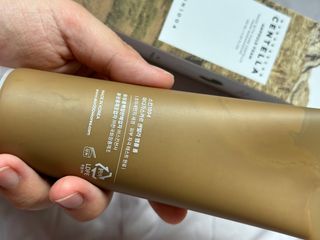 스킨1004 [SKIN1004] 마다가스카르 센텔라 앰플 폼 125ml — 4.5점을 준 리뷰어가 2024년 8월 올린 사용 사진