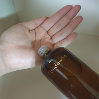 스킨큐어 산다화 비타민c 화이트닝 토너 150ml — 5점을 준 리뷰어가 2021년 12월 올린 사용 사진