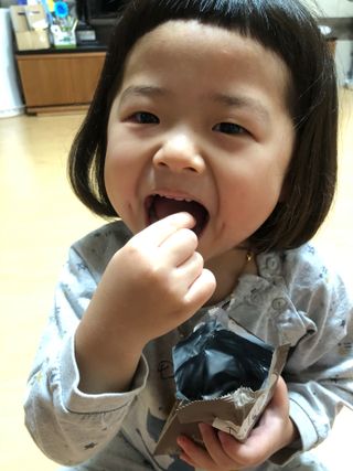 스낵스 퐁듀볼 3종_밀크3봉+다크1봉+화이트1봉 (5봉) — 5점을 준 리뷰어가 2024년 2월 올린 사용 사진