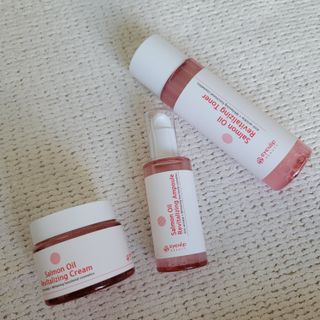 아이앤립 / EYENLIP 아이앤립 연어오일 리바이탈라이징 토너+앰플+크림 3종 세트 — 4.5점을 준 리뷰어가 2021년 7월 올린 사용 사진