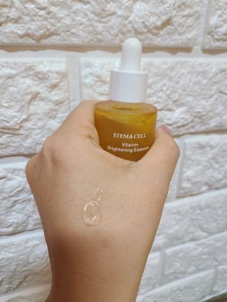 체르엠 스템앤셀 비타민 브라이트닝 에센스 30ml 1개 — 4점을 준 리뷰어가 2022년 1월 올린 사용 사진