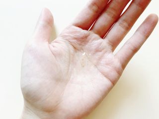 에센느 닥터 멜라닌 화이트닝 앰플 — 5점을 준 리뷰어가 2023년 4월 올린 사용 사진