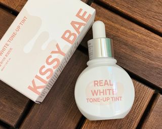 KISSY BAE 키시베이 키시베이 리얼화이트 톤업틴트 — 5점을 준 리뷰어가 2021년 7월 올린 사용 사진