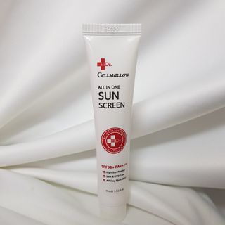 닥터셀멜로 셀멜로 올인원 선스크린 — 2.5점을 준 리뷰어가 2021년 4월 올린 사용 사진