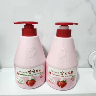 [과일나라] 피부가 마시는 딸기우유 바디클렌저&바디로션 — 4.5점을 준 리뷰어가 2022년 10월 올린 사용 사진