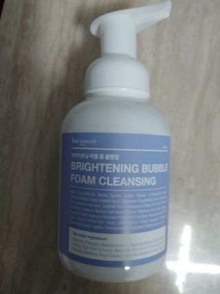 약손명가코스메틱 에오스보떼 브라이트닝 버블 폼 클렌징 300ml — 5점을 준 리뷰어가 2021년 12월 올린 사용 사진