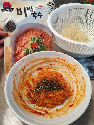 [한면원] 비빔국수 2인분 — 5점을 준 리뷰어가 2022년 7월 올린 사용 사진