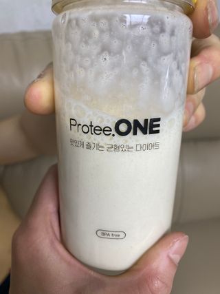 프로티원 단백질쉐이크 곡물맛 2주분 1통+보틀 — 5점을 준 리뷰어가 2021년 4월 올린 사용 사진