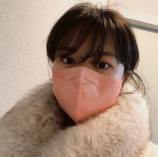애니가드 셋업마스크 4컬러 각 10매입 [크리미베이지, 캐시미어로즈, 초콜렛브라운, 미드나잇네이비] — 5점을 준 리뷰어가 2022년 2월 올린 사용 사진