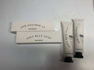 멈칫(MUMCHIT) 넥퍼퓸 NECKPERFUME 2가지 향 — 5점을 준 리뷰어가 2021년 11월 올린 사용 사진
