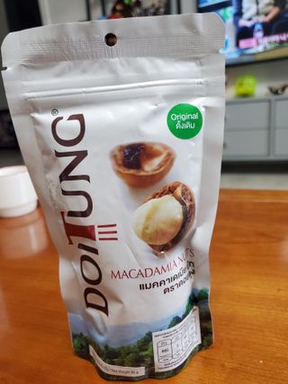 도이퉁 마카다미아 넛 90g  로얄 마카넛 오리지널 쏠트 허니 — 5점을 준 리뷰어가 2021년 3월 올린 사용 사진