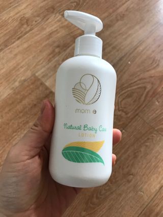 mom e 맘이 내추럴 베이비 케어 샴푸앤바스+로션 — 5점을 준 리뷰어가 2021년 1월 올린 사용 사진