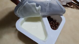 매일바이오 토핑요거트 — 3점을 준 리뷰어가 2021년 6월 올린 사용 사진
