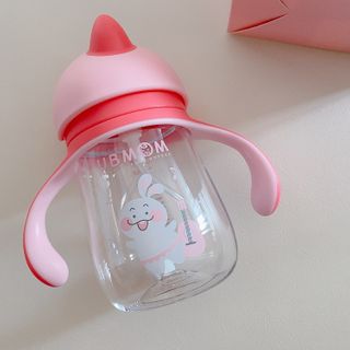 유비맘 트라이탄 코니빨대컵_컬러 랜덤 발송 — 3.5점을 준 리뷰어가 2021년 1월 올린 사용 사진