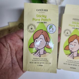 세뚜아(Cettua) 세뚜아 스티키 포어 패치 Cettua Sticky Pore Patch — 5점을 준 리뷰어가 2023년 8월 올린 사용 사진