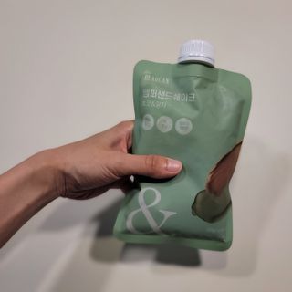[뷰캔] 건강한 식사대용 앰퍼샌드 단백질 쉐이크 초코&말차 50g — 5점을 준 리뷰어가 2022년 6월 올린 사용 사진