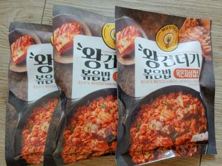 한성기업 무볼레 왕건더기 볶음밥 묵은지삼겹살 — 5점을 준 리뷰어가 2021년 10월 올린 사용 사진