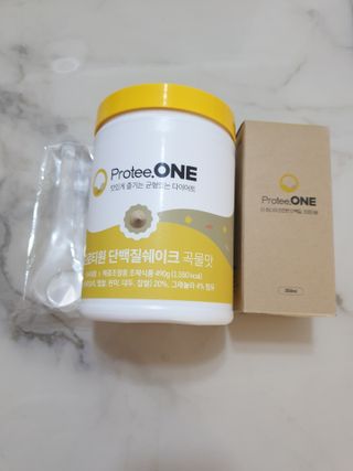 프로티원 단백질쉐이크 곡물맛 2주분 1통+보틀 — 5점을 준 리뷰어가 2021년 4월 올린 사용 사진