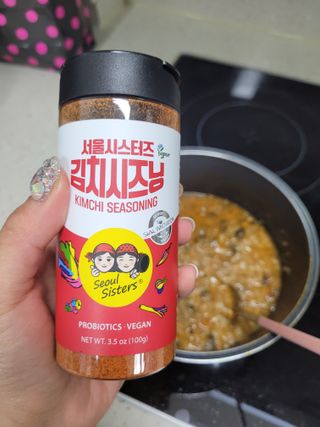 [서울시스터즈] 김치시즈닝 국내 최초 뿌려먹는 김치파우더 100g 1개+ 신제품 김치스낵 90g 2개 — 4점을 준 리뷰어가 2021년 8월 올린 사용 사진