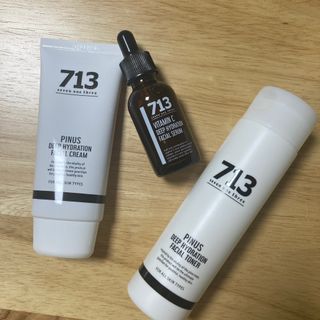 [세븐원쓰리 713]오아시스 세트 몽글토너, 소나무보습크림, 피누스비타민C 세럼 — 4.5점을 준 리뷰어가 2021년 10월 올린 사용 사진