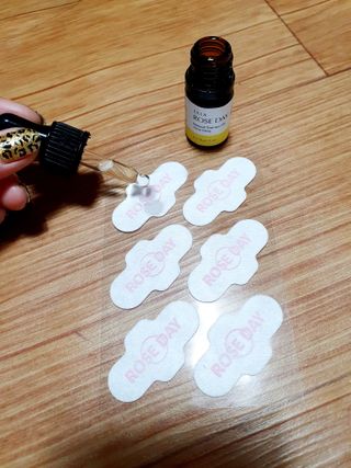 라라로즈데이 시즌2 천연 아로마오일 Y존 케어 속옷향수 이너퍼퓸 5ml  여성의 자존감을 UP시키자 — 5점을 준 리뷰어가 2021년 9월 올린 사용 사진