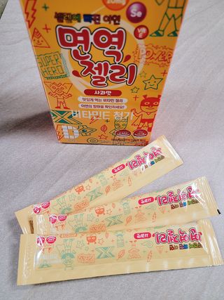 다나음 셀렌에 빠진 아연면역젤리 열대과일맛+사과맛 — 5점을 준 리뷰어가 2023년 1월 올린 사용 사진