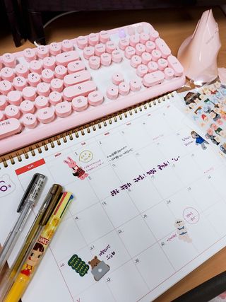 리훈 곰부 체크리스트+ 곰부 리무버블스티커 1장 — 4점을 준 리뷰어가 2021년 5월 올린 사용 사진