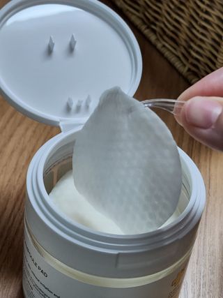 랑벨 비타 에너지 잡티 앰플 패드 65매 (투명하고 밝은 얼굴 광채패드) — 5점을 준 리뷰어가 2022년 6월 올린 사용 사진