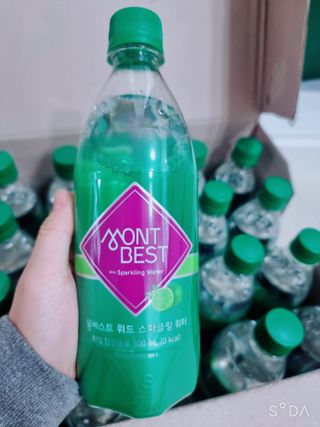 몽베스트 Montbest with Sparkling water Lime20병 — 4점을 준 리뷰어가 2021년 10월 올린 사용 사진