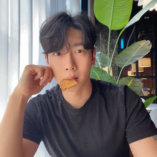 CJ올리브영 베리 & 체리 프로틴 베이글칩 / 치즈 & 복숭아 프로틴 베이글칩 — 5점을 준 리뷰어가 2023년 4월 올린 사용 사진