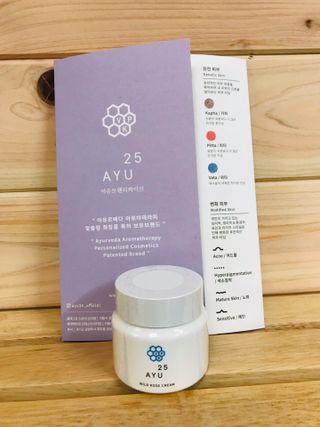 AYU25[아유트웬티파이브]다마스크로즈워터 베이스 천연 수분 촉촉 크림 — 4점을 준 리뷰어가 2021년 3월 올린 사용 사진