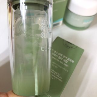 김정문알로에 큐어 큐어 알로에 리프레쉬 젤리 세럼, 큐어 알로에 하이드로 젤리 크림 — 5점을 준 리뷰어가 2021년 3월 올린 사용 사진