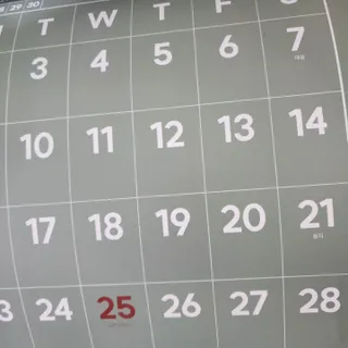 리훈 2024년 레트로 달력 벽달력 + 탁상달력 — 5점을 준 리뷰어가 2023년 9월 올린 사용 사진