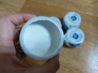 매일바이오 그릭요거트 오리지널 플레인 4개, 로스터리 커피믹스 4개 — 5점을 준 리뷰어가 2021년 12월 올린 사용 사진