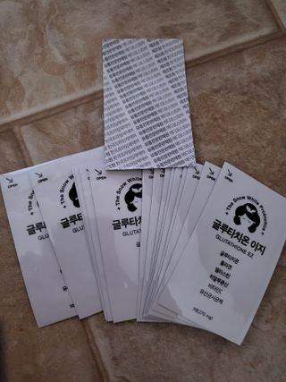 메디포스트 모비타 글루타치온 이지 필름형 30매 — 5점을 준 리뷰어가 2023년 1월 올린 사용 사진