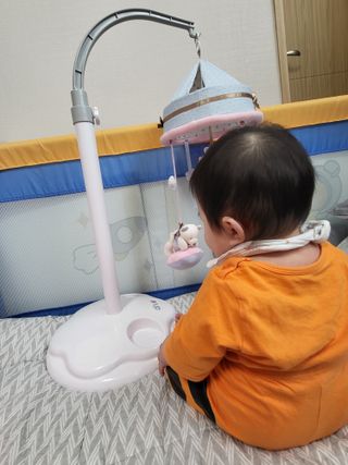 아르브 모빌대 모빌스탠드 아기 모빌 거치대 — 5점을 준 리뷰어가 2022년 12월 올린 사용 사진